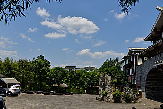 2nhaybachthu