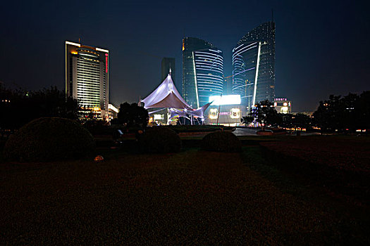 xs thu 2